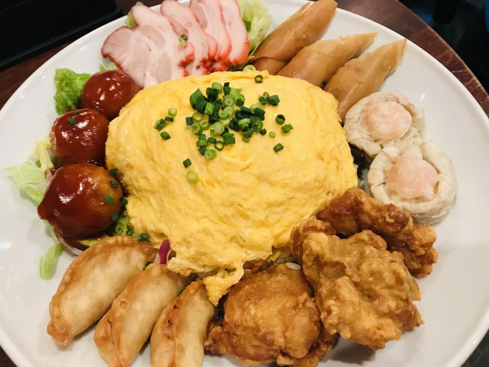 風来坊爆盛スペシャル玉子炒飯