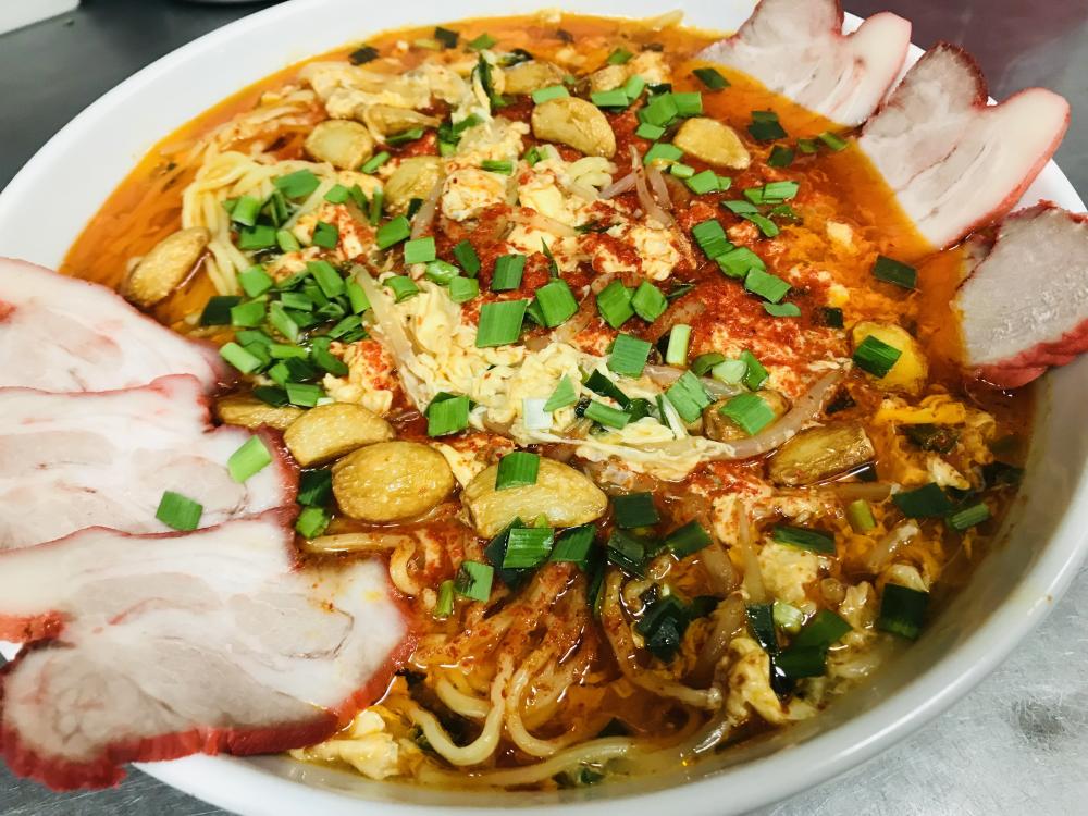 風来坊爆盛スペシャル激辛ニンニクラーメン